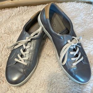 Ecco sneakers